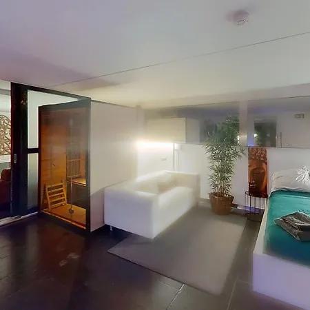 And Cosy Place With Jacuzzi And Sauna To Relax In The Centre Of * Antwerpia